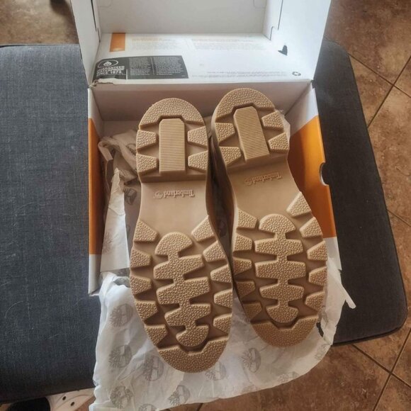 Brand new and never used! TIMBERLAND BOOTS SIZE 13